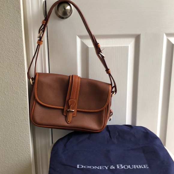 Dooney & Bourke Large Equestrian - Picture 2 of 8